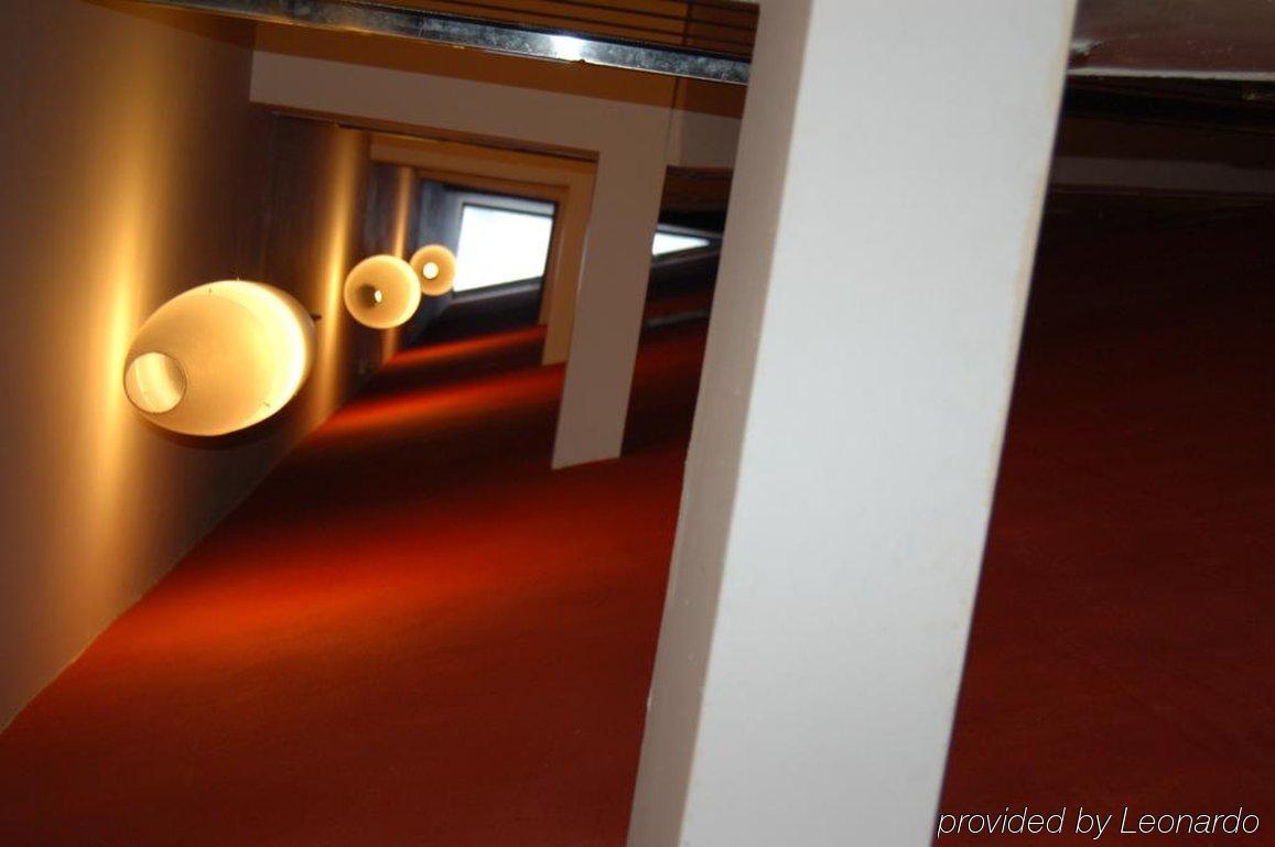 Aparthotel Allada 3* Barcelona Exterior photo