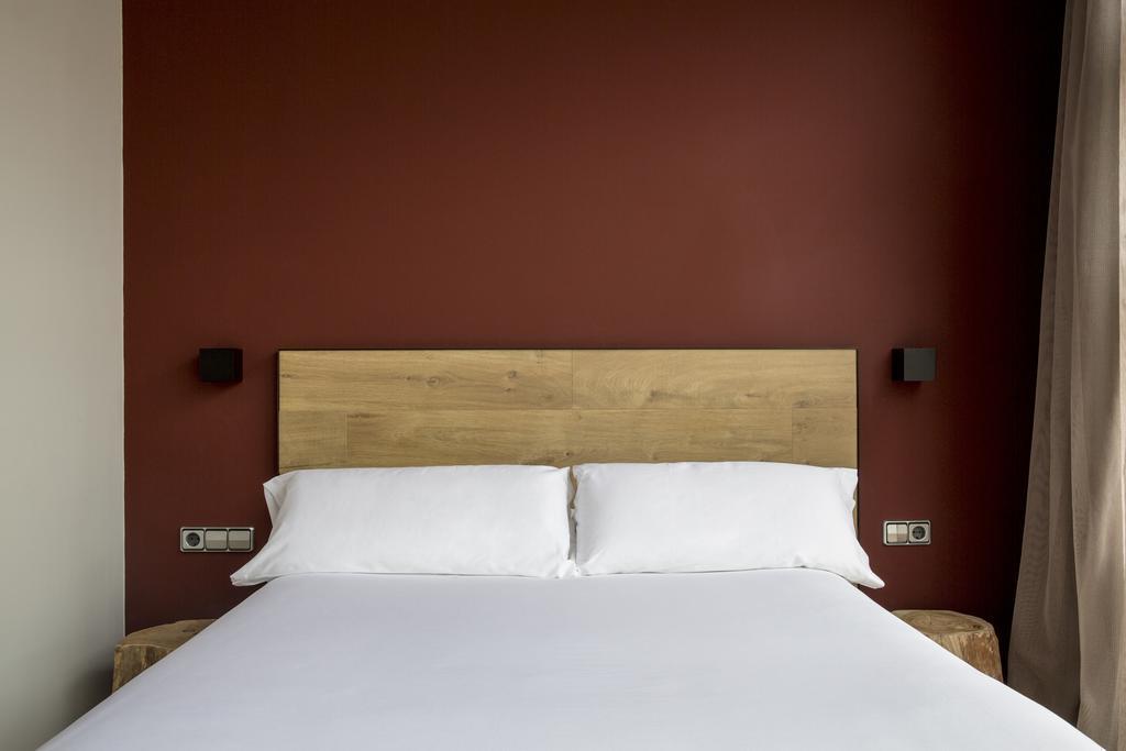 Aparthotel Allada 3* Barcelona Exterior photo
