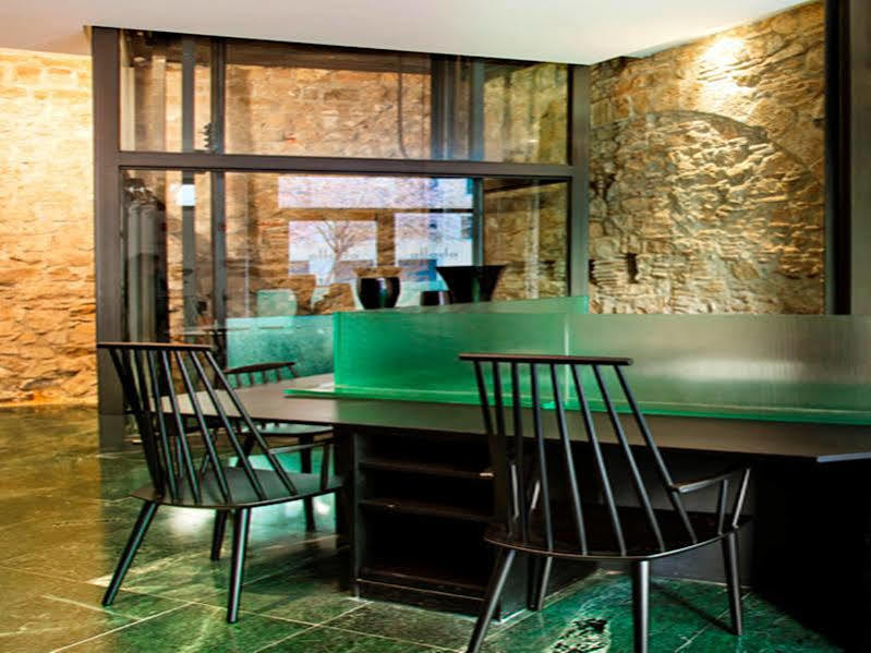 Aparthotel Allada 3* Barcelona Exterior photo