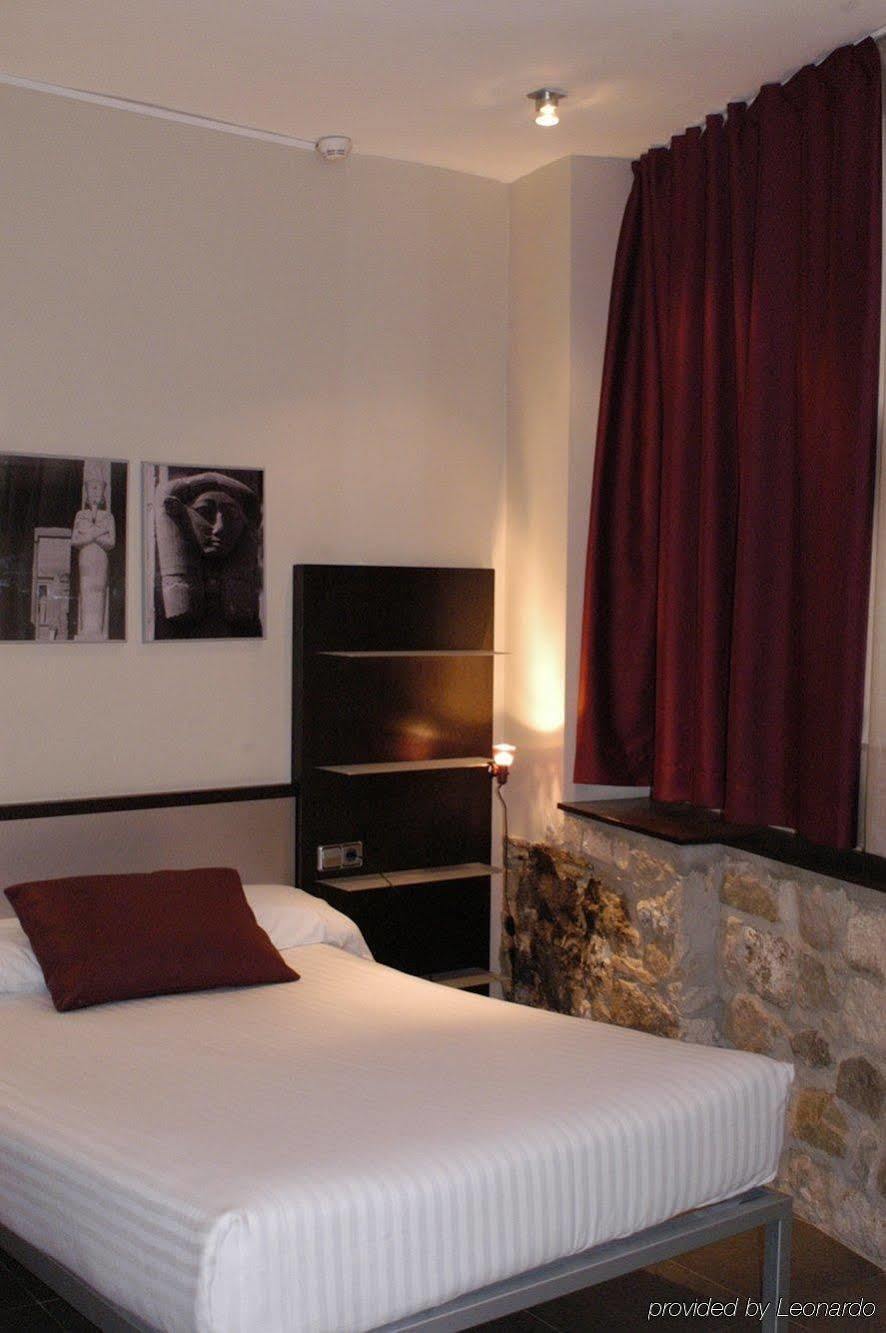 Aparthotel Allada 3* Barcelona Exterior photo