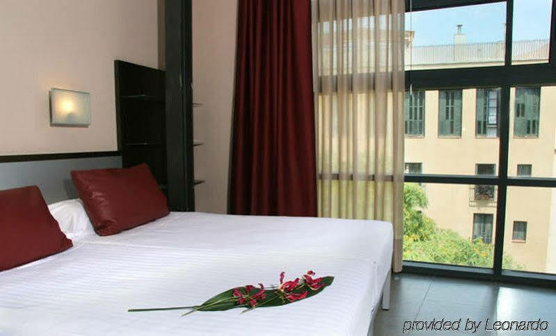 Aparthotel Allada 3* Barcelona Exterior photo